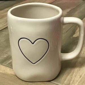 2 FOR $25  Rae Dunn ❤️ Heart Mug